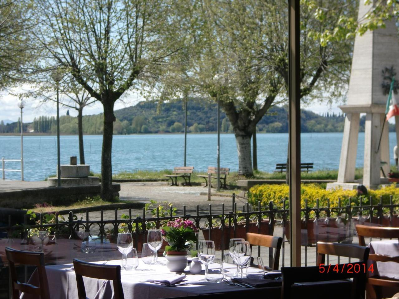 Albergo Ristorante Da Settimio San Feliciano Exterior photo